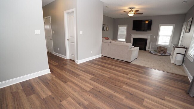 Building Photo - Onslow Bay Beautiful 4 Bedroom Home