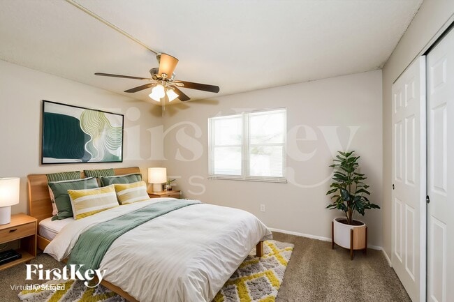 Building Photo - 2485 Jenkee Dr