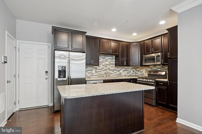 Building Photo - 23485 Logans Ridge Terrace