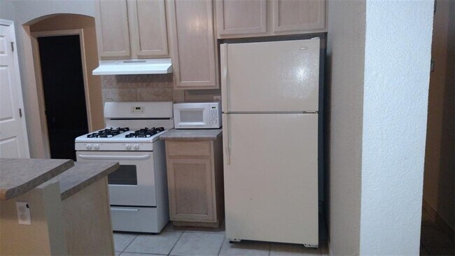 Building Photo - 11832 Balladeer Ave