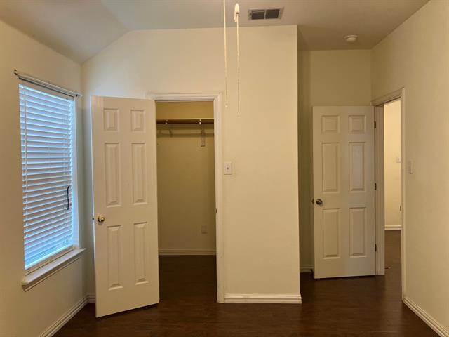 Building Photo - 2616 Quail Hollow Dr