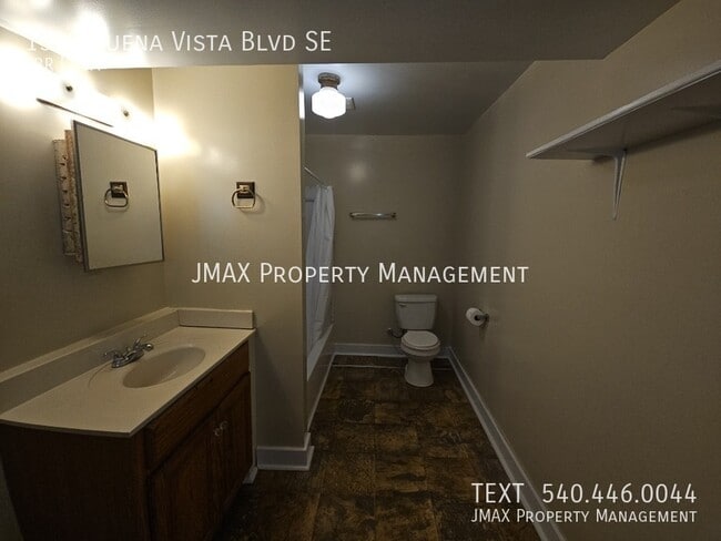 Building Photo - 1318 Buena Vista Blvd SE