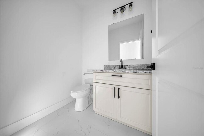 Building Photo - 17135 SW 41st Ct