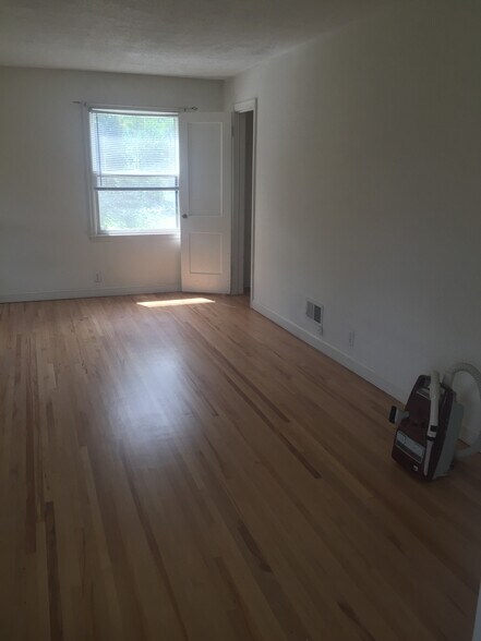 Lots of Light - 6216 W 34th St