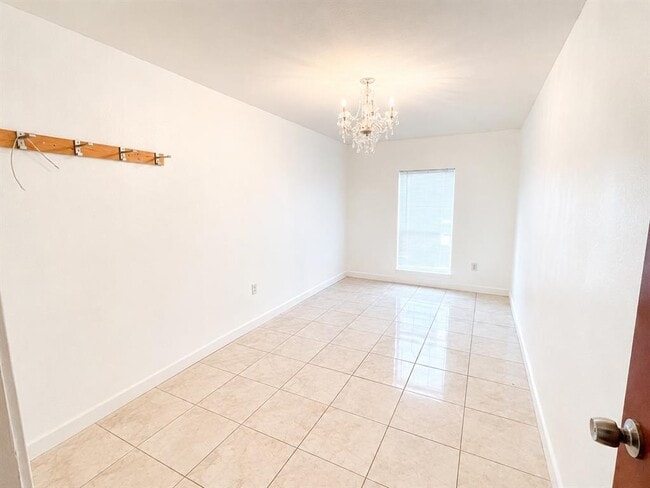 Building Photo - 5001 Lambs Ln