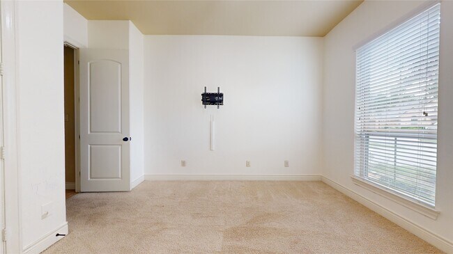 Building Photo - 29127 Crested Butte Dr