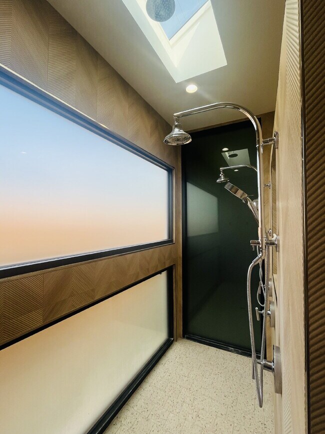 Building Photo - Beautiful 2020 Parade Home in Escondido Ranch