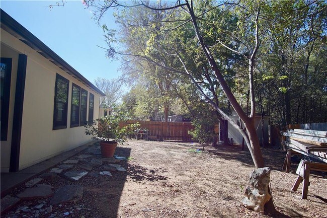 Building Photo - 4814 Walden Cir