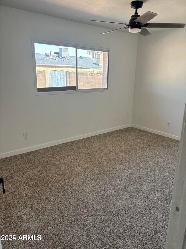 Building Photo - 3903 S Juniper St