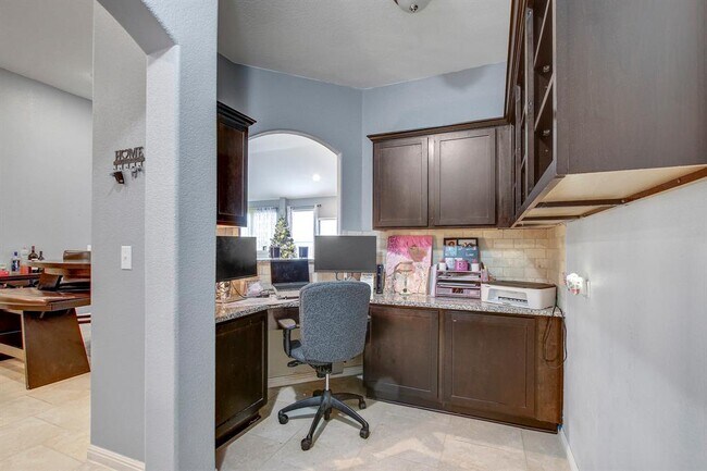 Building Photo - 16508 Pallazo Dr
