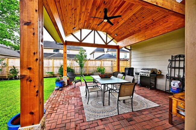 Building Photo - 7407 Creekfield Dr