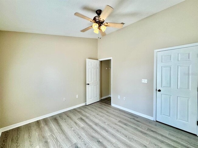 Building Photo - 6713 Breezy Palm Dr