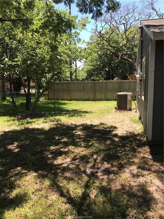 Building Photo - 4110 Willow Oak St