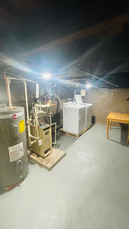 Building Photo - 825 Maple Ave