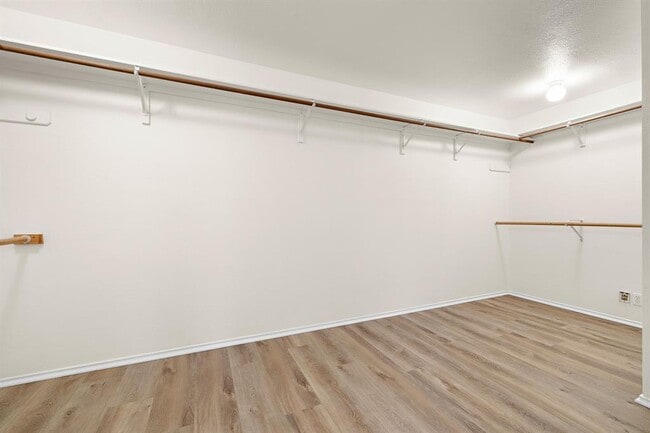 Building Photo - 1221 Boerne Dr