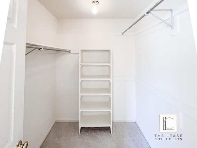 Building Photo - 15412 Overlea Ct