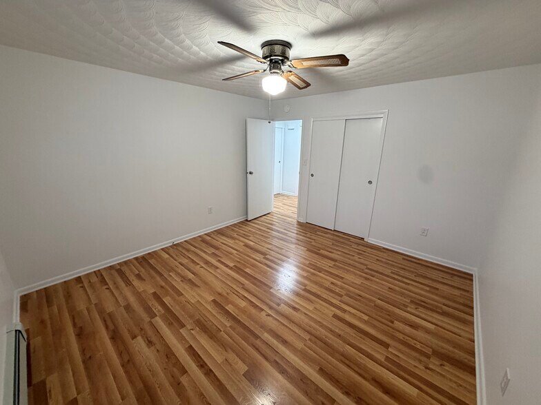 Building Photo - 3993 Sharoden Dr