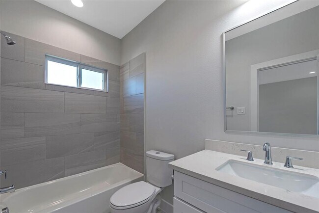 Building Photo - 4814 Brinkman St