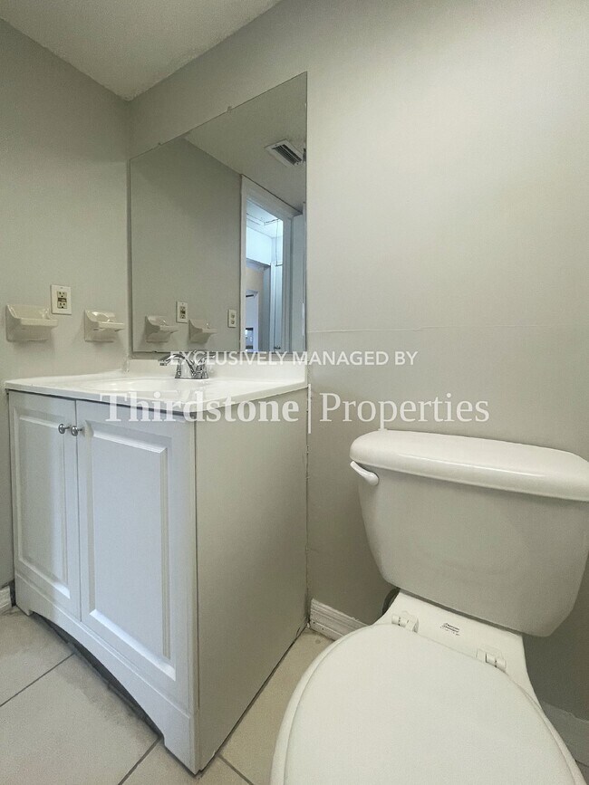 Building Photo - 5143 Indian Lakes Ct
