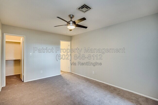 Building Photo - 20420 N 6th Dr
