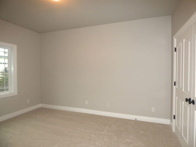 Building Photo - 5 Bedroom Home in South Salem! Near I-5