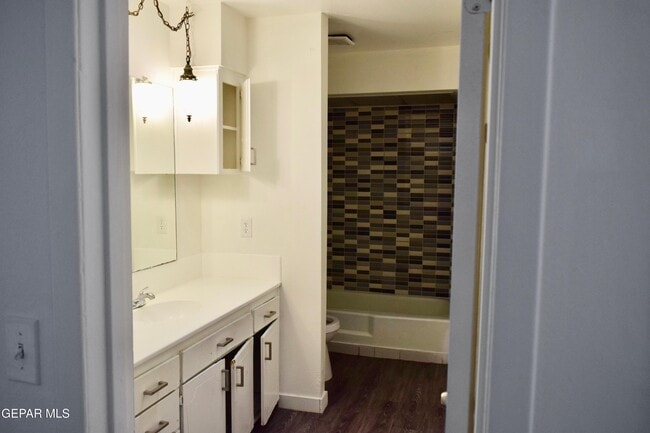 Building Photo - 4613 Sun Valley Dr