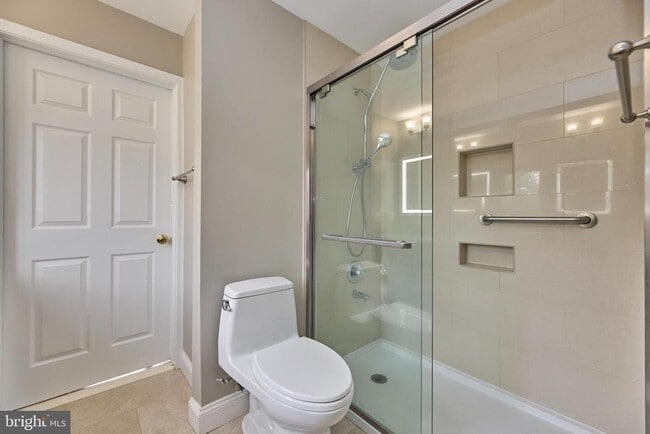 Building Photo - 2859 Cherry Branch Ln