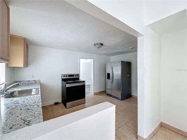 Building Photo - 1329 30th St