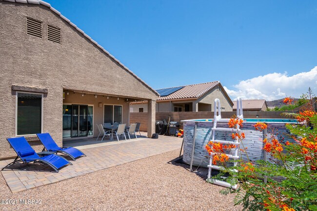 Building Photo - 9017 W Rolling Springs Dr