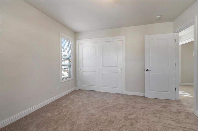 Building Photo - Wow! What a Great Home!