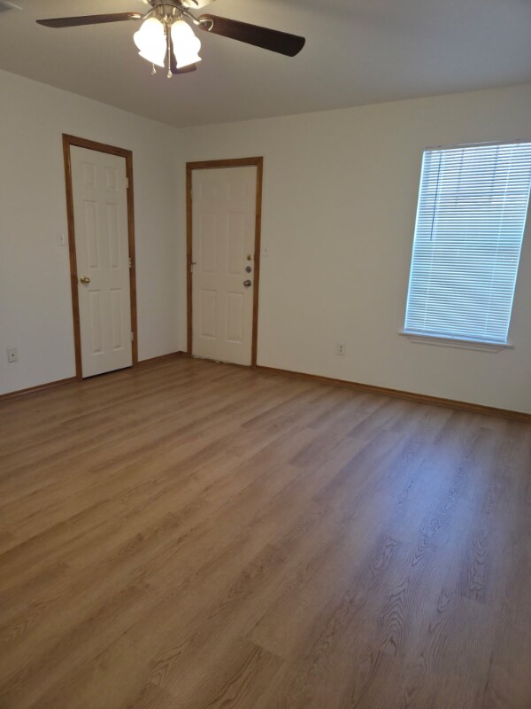 Building Photo - 4204 Magnolia St