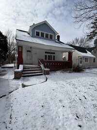 Building Photo - 15712 Cloverside Ave