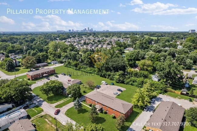 Building Photo - 3130 E Bradbury Ave