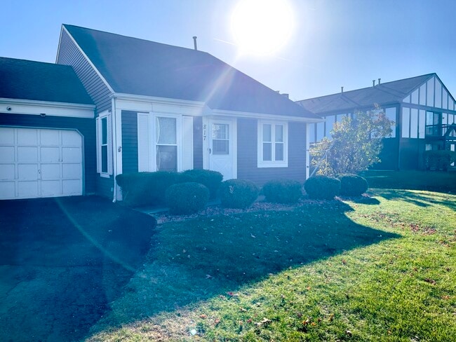 Primary Photo - 817 74th St