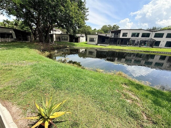 Building Photo - 9717 N New River Canal Rd