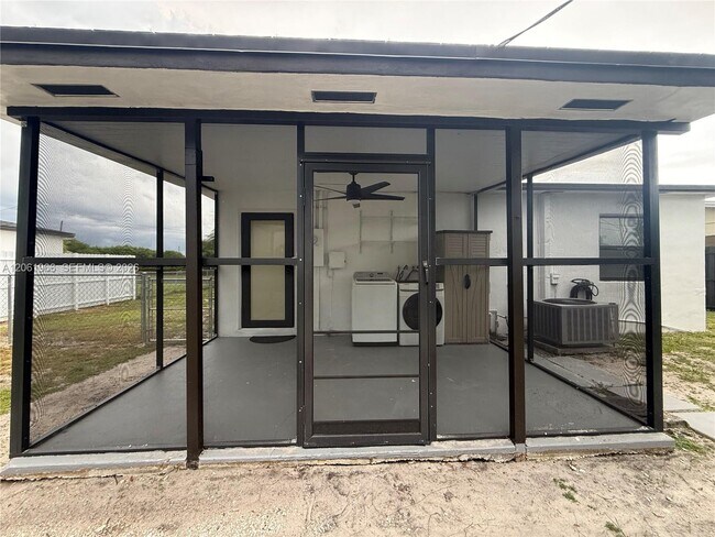 Building Photo - 2520 NW 155th St
