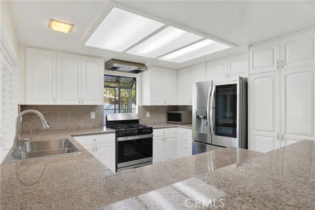 Building Photo - 23561 Duryea Dr