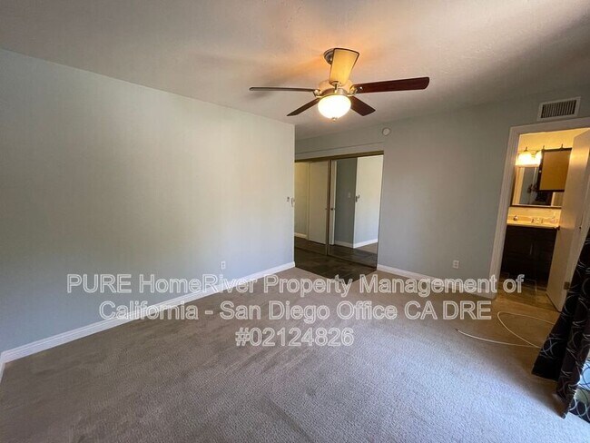 Building Photo - 8970 Lake Angela Dr