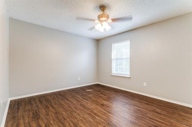 Building Photo - 9361 Sundial Dr
