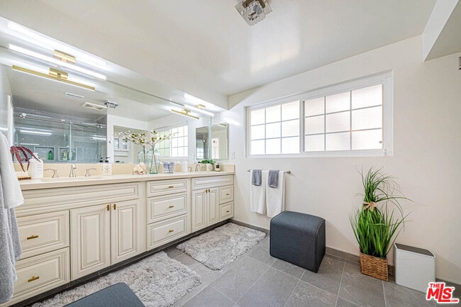 Building Photo - 2620 Sea Pine Ln