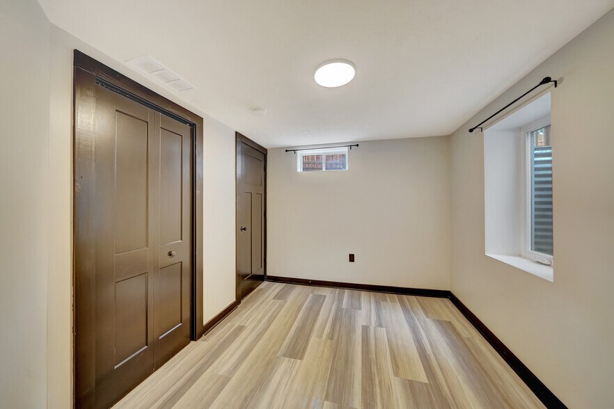 Building Photo - 216 N 25th St