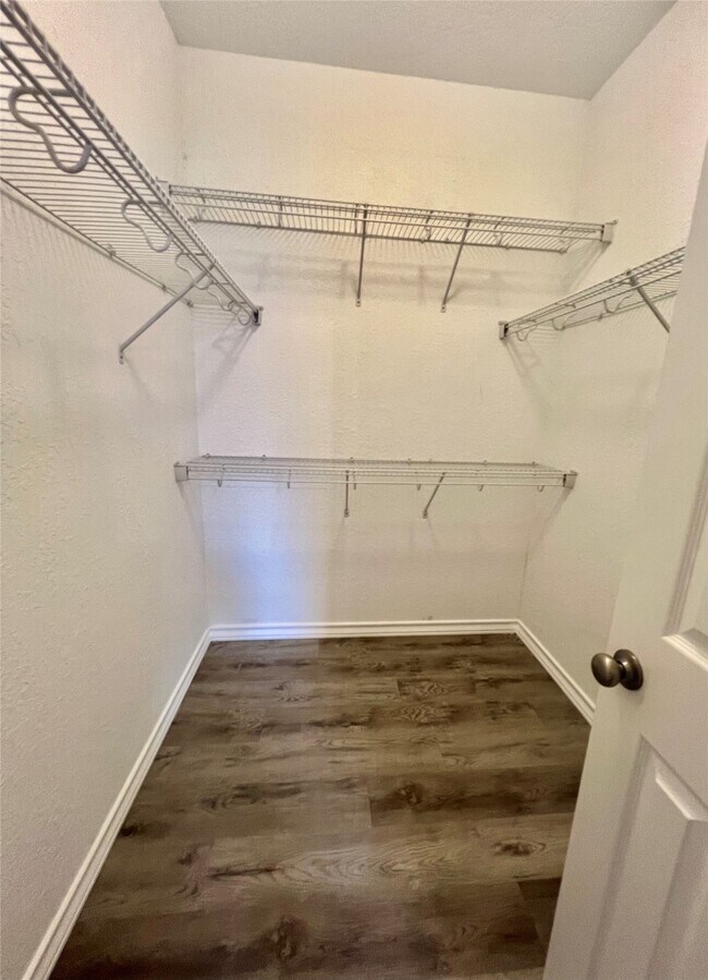 Building Photo - 5119 Big Meadow Ln