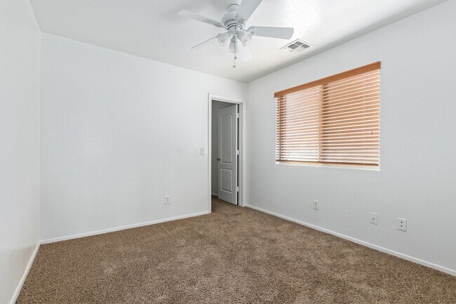 Building Photo - 4-Bed, 3-Bath Home with Versatile Layout a...