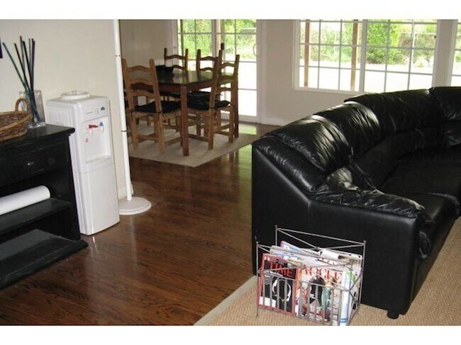 Building Photo - Spacious 4BR Canyon-View Home Near SDSU