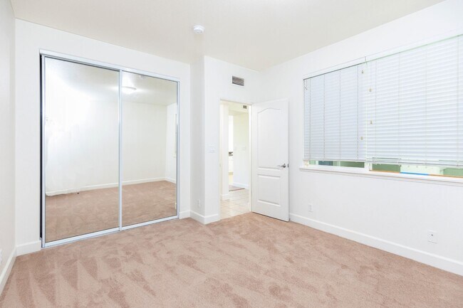 Building Photo - 92-1067 Koio Dr