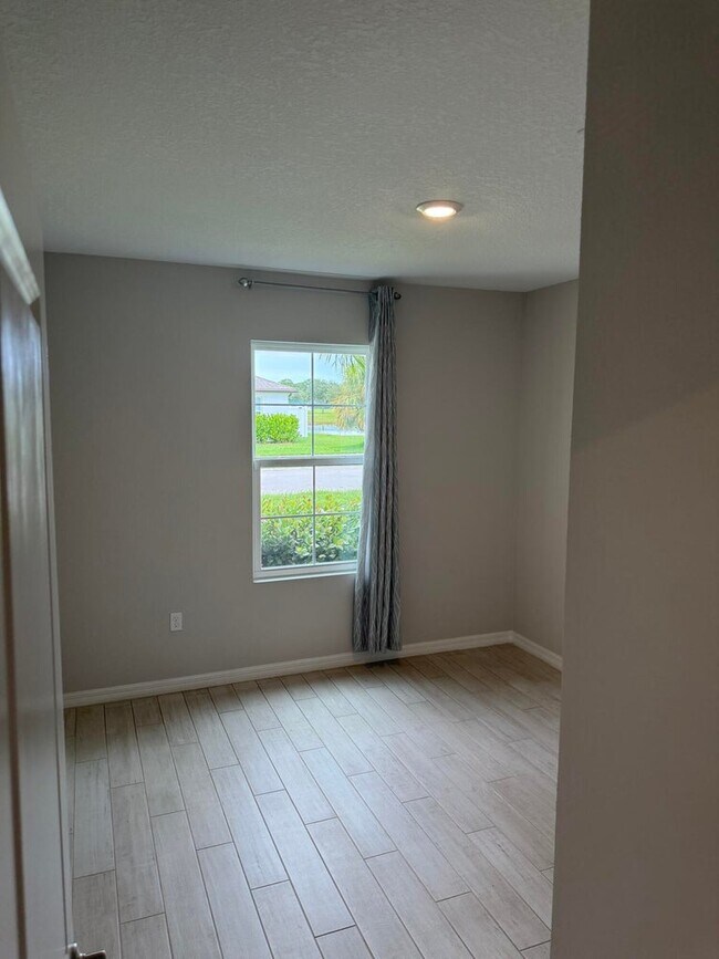 Building Photo - 5226 Armina Pl