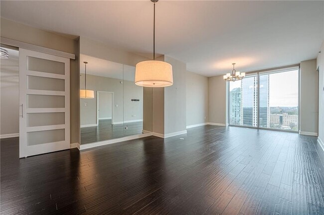 Building Photo - 2795 Peachtree Rd NE