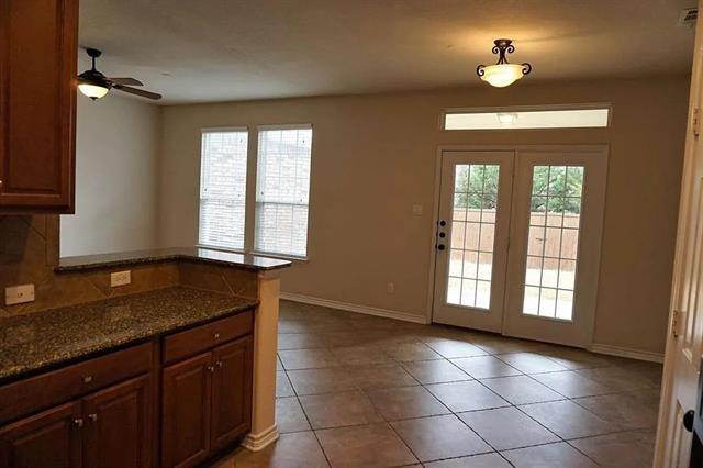 Building Photo - 5828 Clearwater Dr