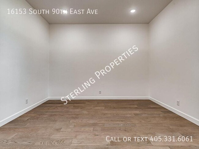 Building Photo - 16153 S 90th E Ave