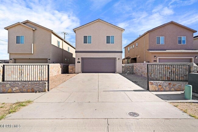 Building Photo - 14963 Pebble Hills Blvd